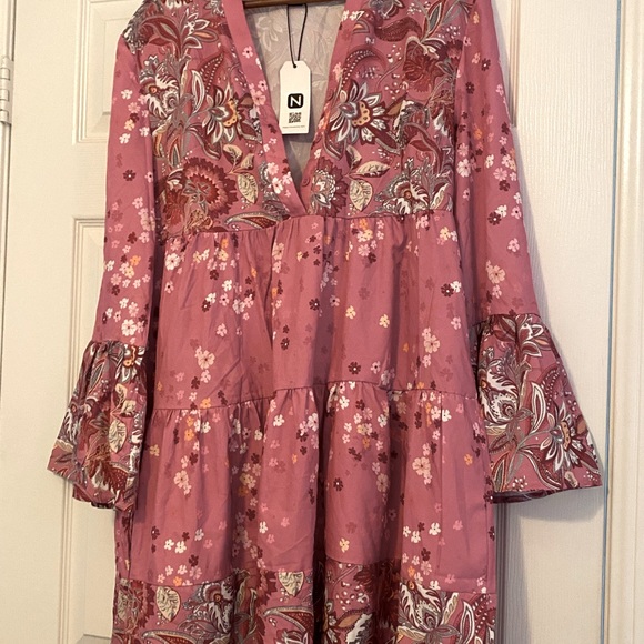 Amazon dress - Picture 3 of 3